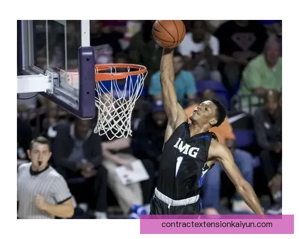 卡马文加传球视野持续提升，表现值得关注