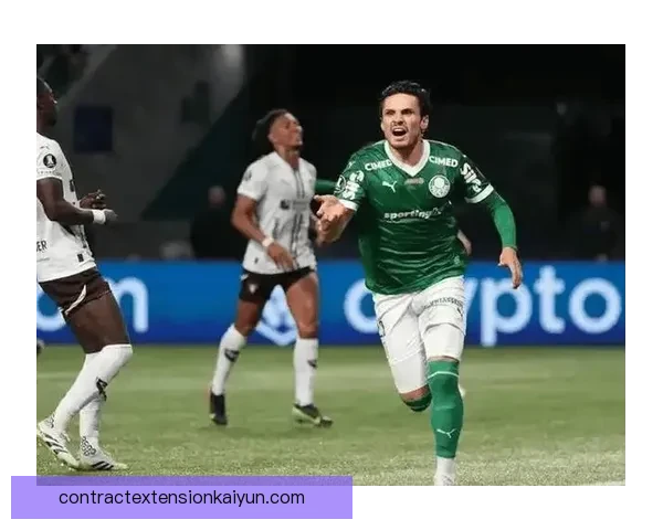 那不勒斯 Osimhen 本赛季表现稳健，持续为球队带来关键进球