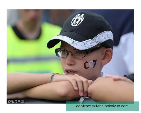 越南国家队球迷热情持续升温，表现稳健值得关注