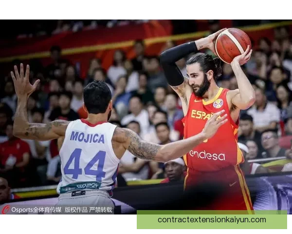 奥纳丘与伊沃比配合表现稳健，进攻端持续提升